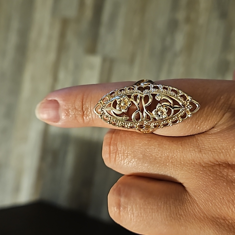 Sterling silver flower ring